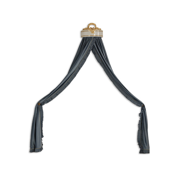Regal Canopy Bed with Luxurious Details