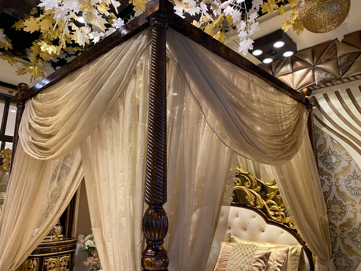 Sultan Bedroom Set