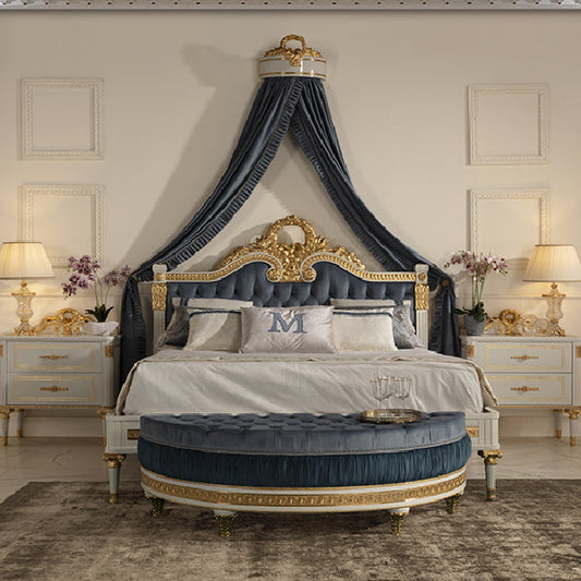 Regal Canopy Bed with Luxurious Details