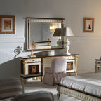 Elegant Mirror: A Stunning Accent for Your Space