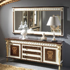 Elegant Wall Mirror: A Luxurious Touch for Any Interior