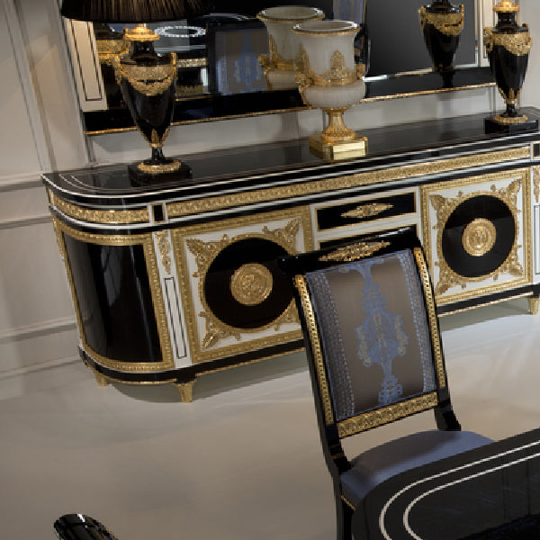 Luxurious Horizontal Mirror with Ornate Detailing