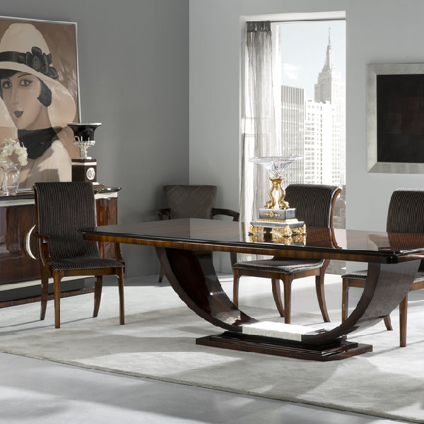 Sophisticated Dining Room Setting with Contemporary Elegance