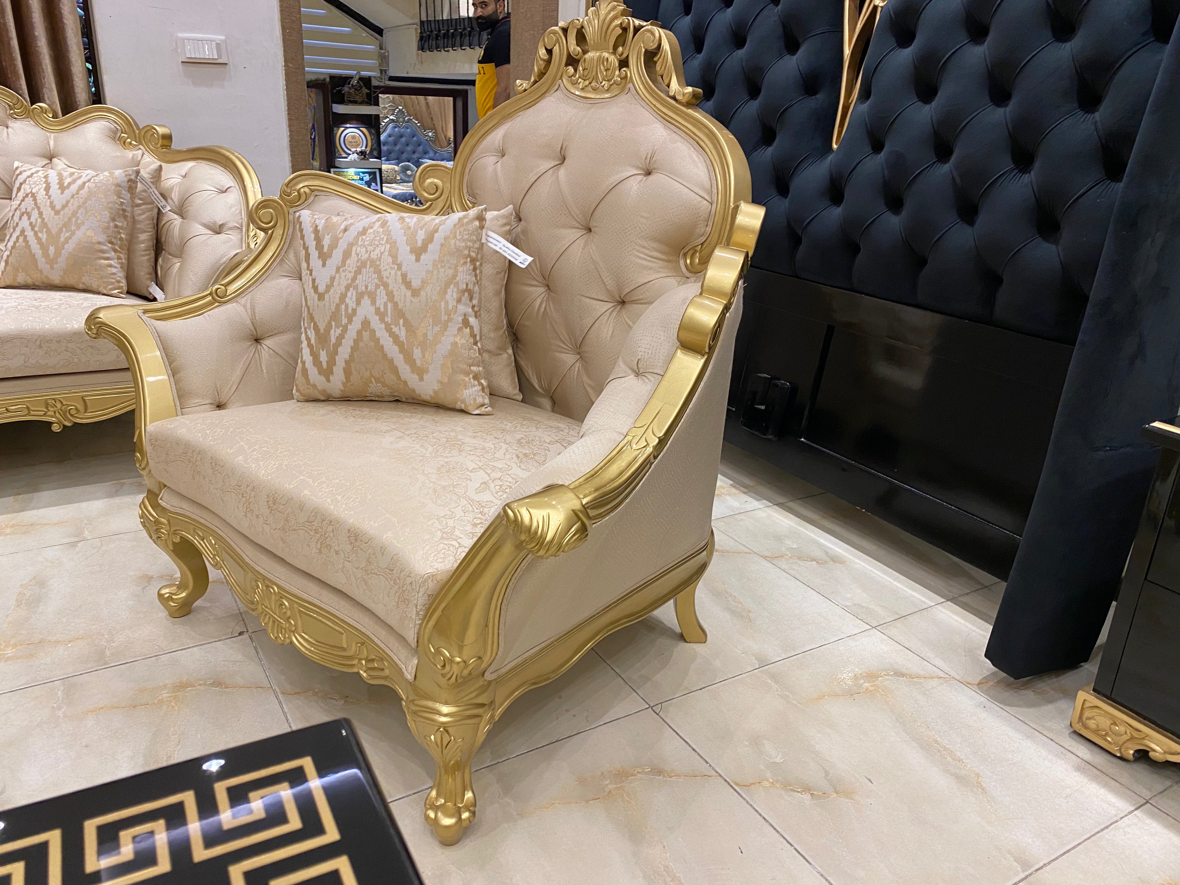 Antalya Classic Sofa Set