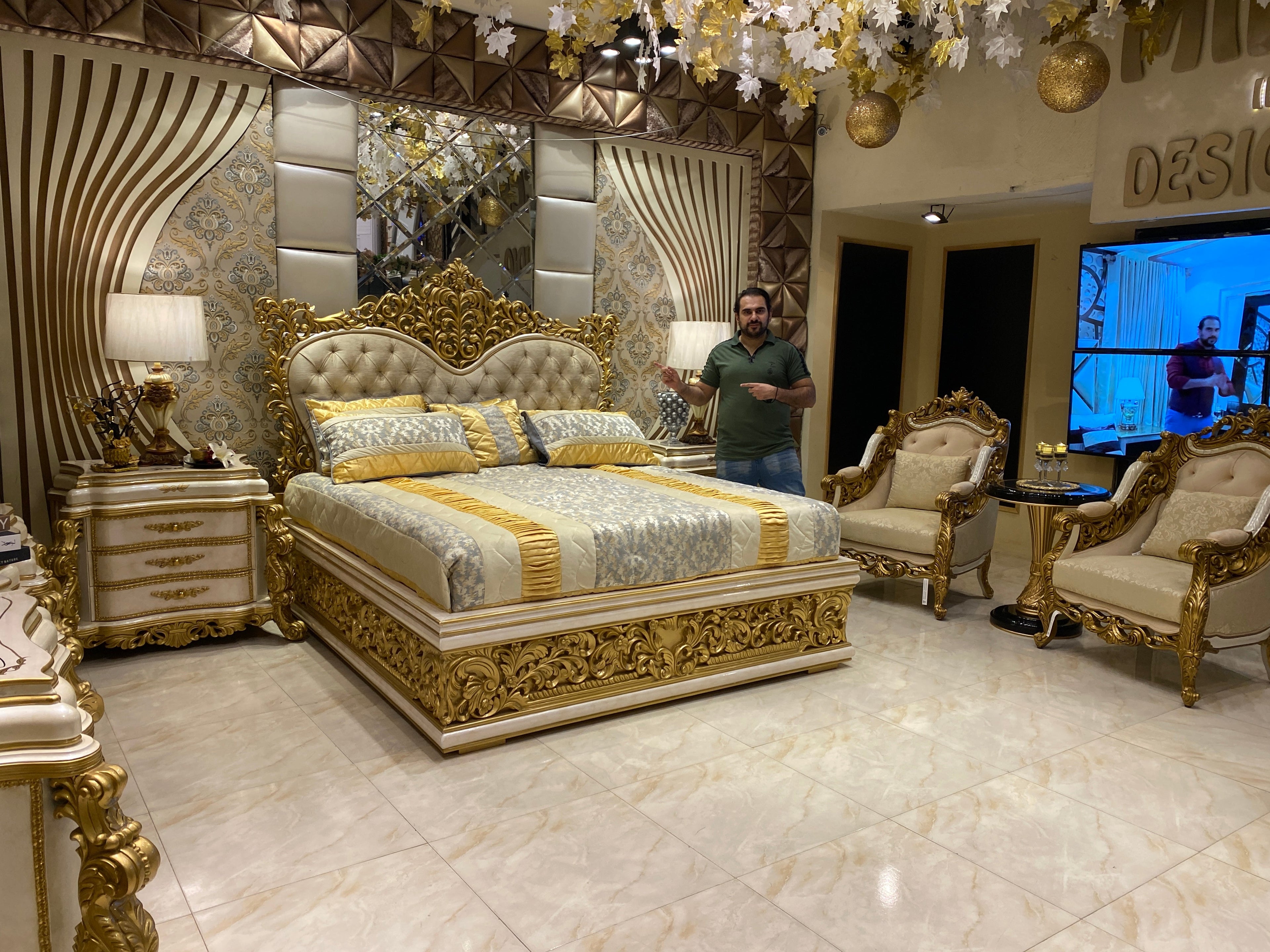 Cambiance Classic Bedroom Set