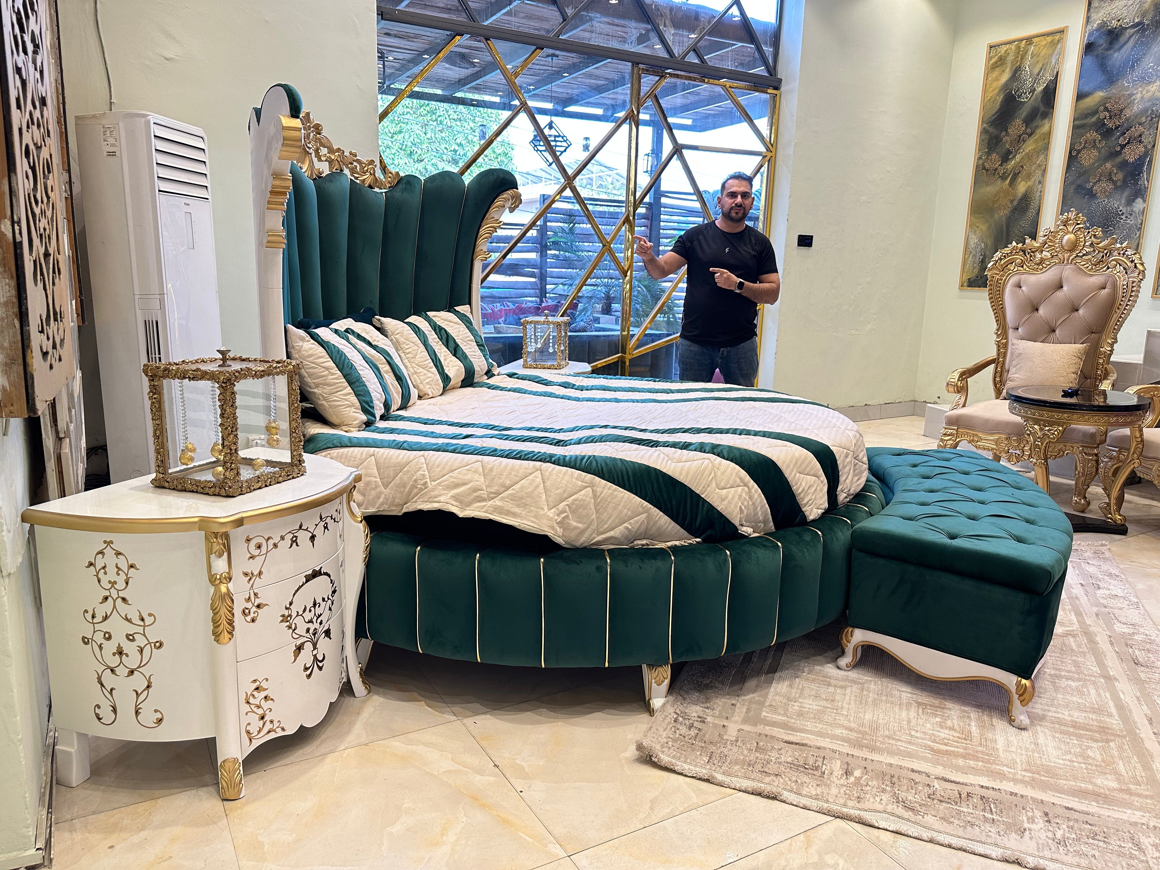 Round Luxury Green Bed