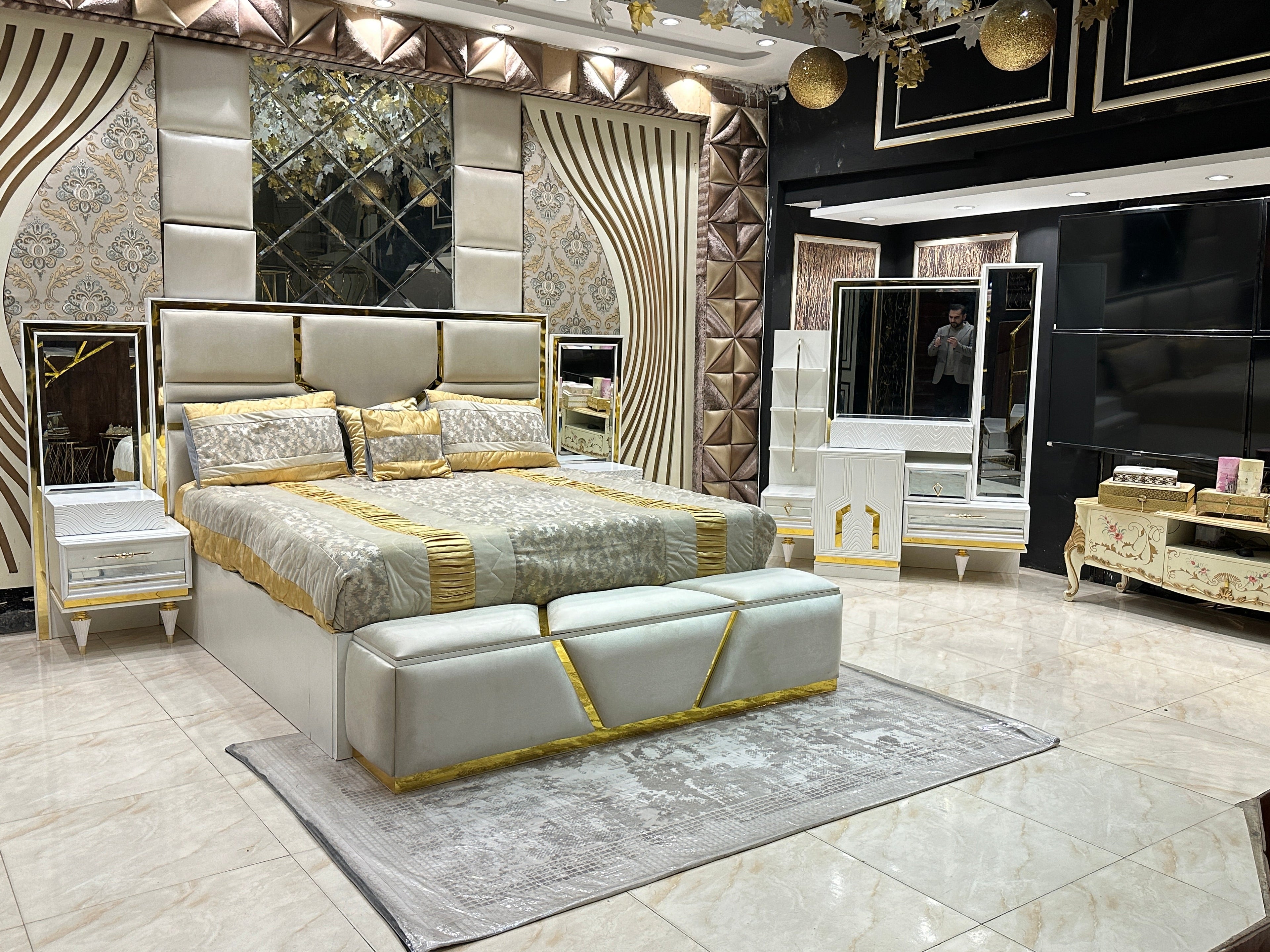 Hurshalayam Bed 10034