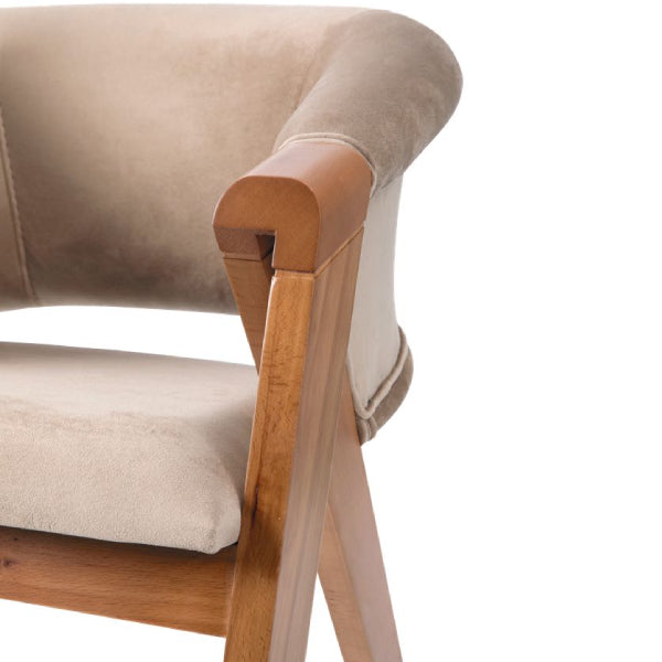 Contemporary Comfort: The Elegant Accent Chair