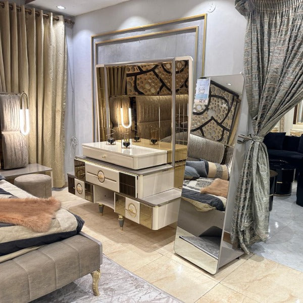 Sleek and Stylish Grey and Gold Bedroom Set